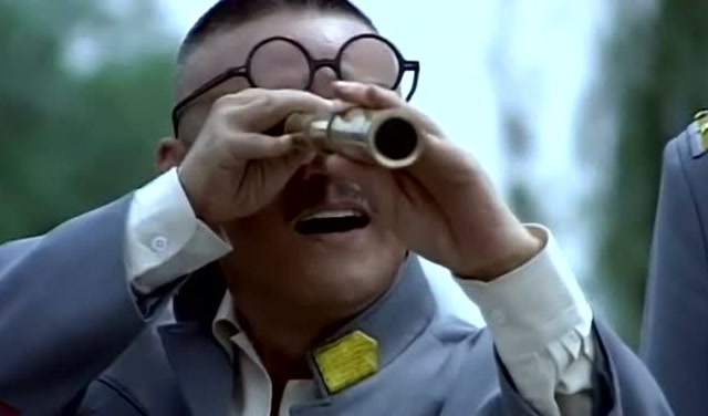 凤儿被正法之时张吉安连忙向表哥求情,张吉安向表哥解释相识内幕