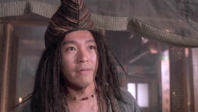 济公:他们看到了袁霸天来了,只有罗汉一人留在那里!