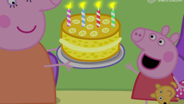 猪妈妈做了一个非常漂亮的生日蛋糕,佩奇会喜欢吗