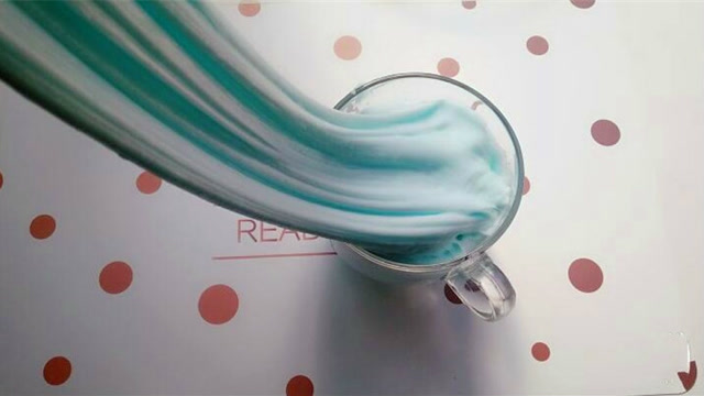 12种厨房和浴室材料做无硼砂泥,戳起来不仅声音巨响还越玩越大