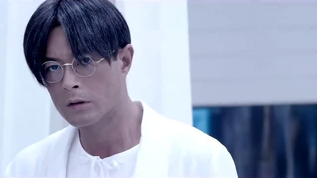 《杀破狼2》古天乐坐着轮椅出来一看,大家都被吴京打趴了!