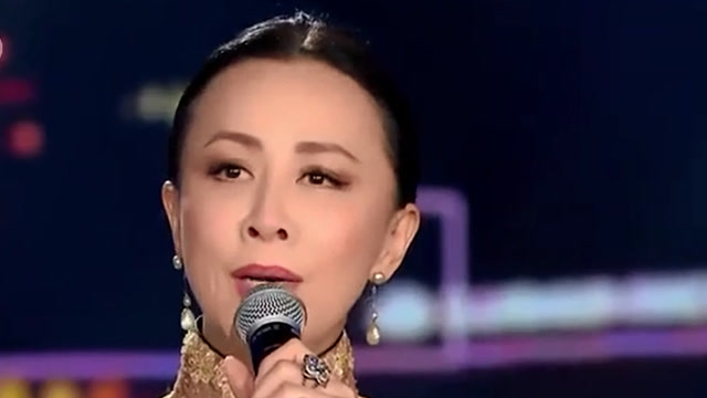 女王刘嘉玲演唱的《东方之珠