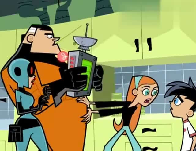 幻影丹尼爸妈的幽灵探测器好厉害丹尼居然被它检查出了身份