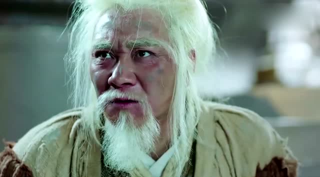 天机老人大战上官金虹,真不愧为兵器排行的前两名,厉害