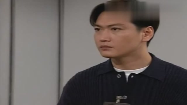 刑事侦缉档案:忠义和小丫头休假两人一起回围村,这么照顾她?