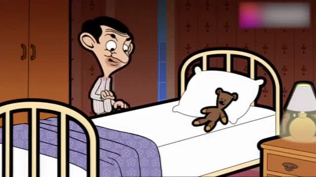 憨豆先生:关灯后要上床睡觉,憨豆撞倒东西,她半夜梦游吓坏憨豆