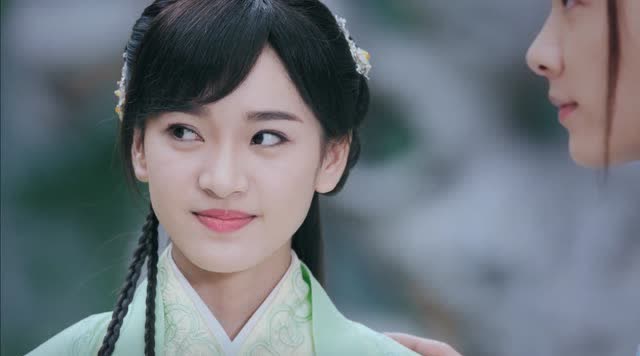 小环称自己要和张小凡演,曾书书嘲讽:谁想和你谈恋爱