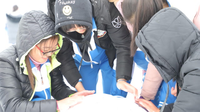 日照市海洋工程学校:雪后校园惹人醉,学生别样大课间!