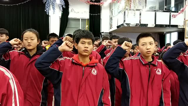 包铁五中初三动员大会