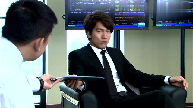 恋恋不忘:林特助这是胆子变大了,都敢调侃霸道总裁了