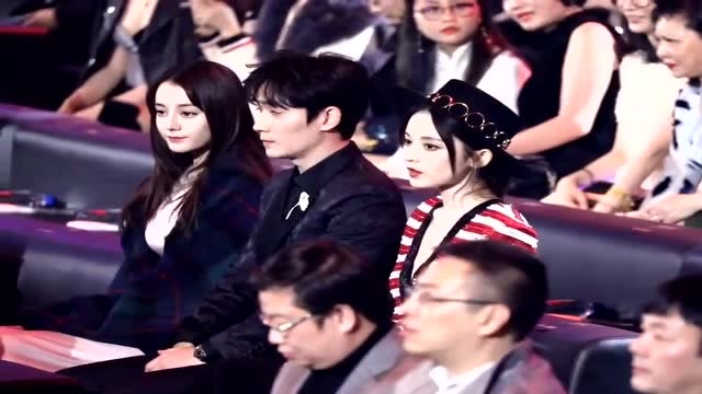 左边娜扎右边热巴,王栎鑫坦言想活成朱一龙的样子