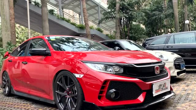 红色法拉域,十几万的有上百万的气质