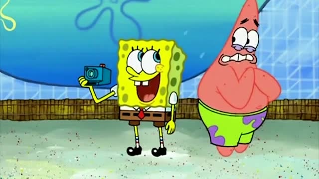 海绵宝宝和派大星,走路姿势一定要帅,守门员头戴橡胶手套