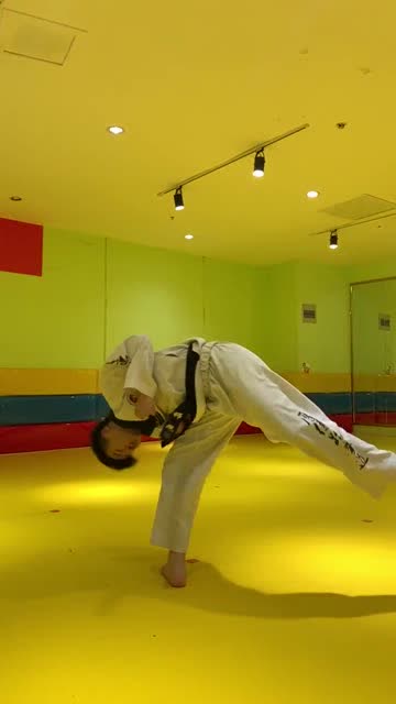 回旋踢教学视频 腾讯网