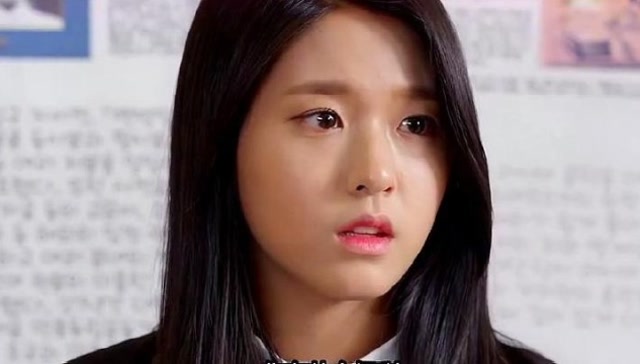 橘子果酱:心机女设套陷害吸血鬼美女 不料男主霸气反击