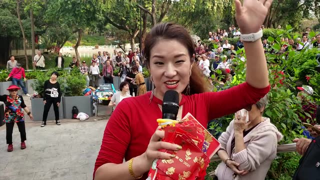 屯门公园三公主妙妙《把酒倒满》