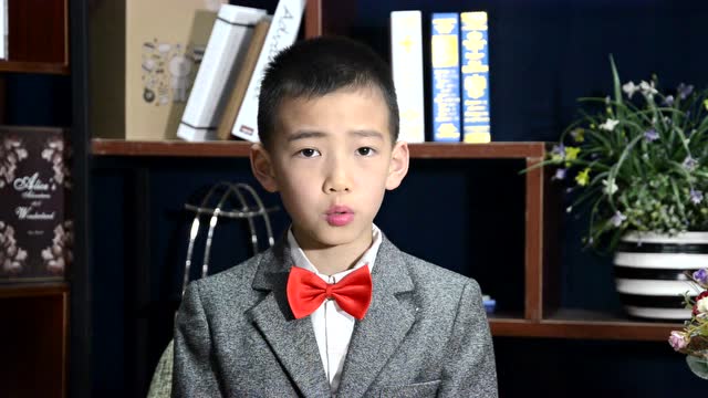 《山西少儿哦哦团小主持人—高宏军 宋锦欣》