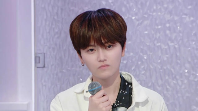 叶禹含表演原创《蓝》,孟美岐评价她很特别,但没办法听懂她