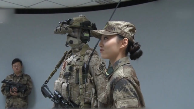 一套特种兵单兵装备解放军33万美军20万差距有多大