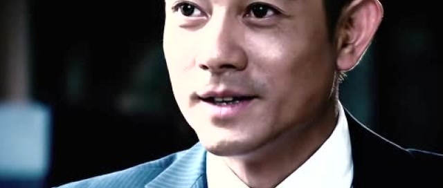 浮城大亨:布华泉比喻自己是一条鹦鹉鱼,在海里边游,菲安很诧异