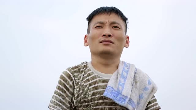 潮汕小品《老婆逼矮兄买空调》