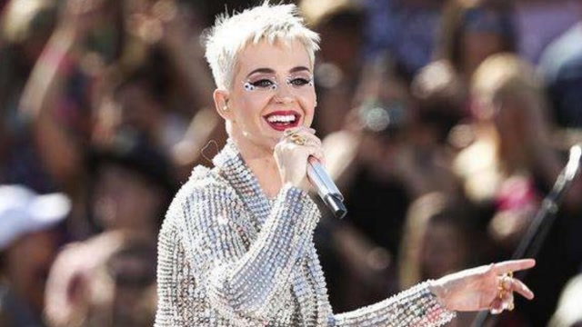 奥兰多谈与水果姐婚期:孩子可能不会太远