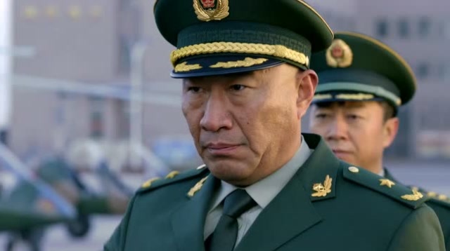 《反恐特战队》杨灿能言善辩,保留了自己的军功章