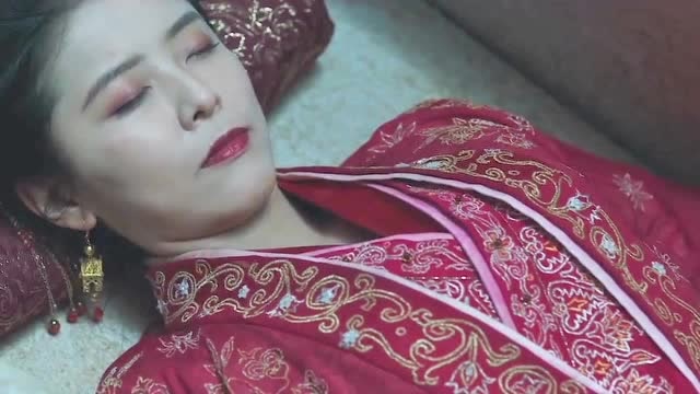 土行孙误闯古墓,惊扰棺中美女,恶灵即将苏醒!