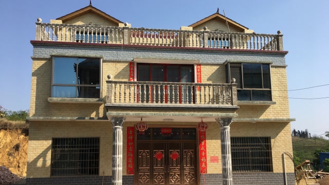 五一放假去参观新农村,这么漂亮的房子只要20万一栋,以后还去城里买房