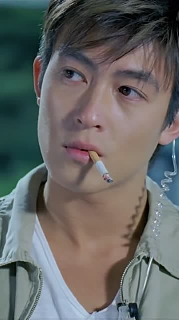 陈冠希年轻时也太帅了,所谓的痞帅就是这样的吧