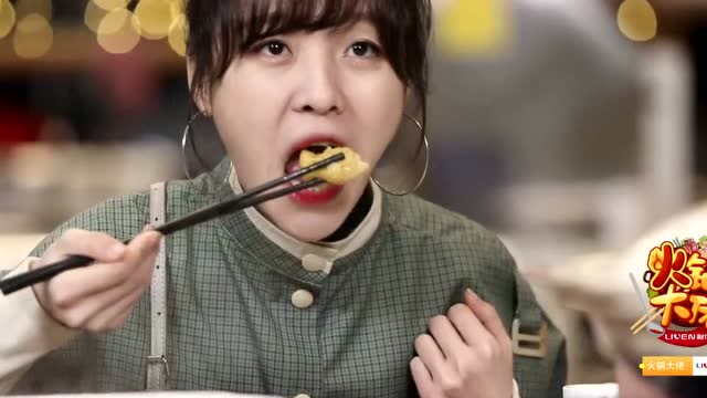 大胃王mini挑战吃生蚝锅,看起来就让人食欲大增啊