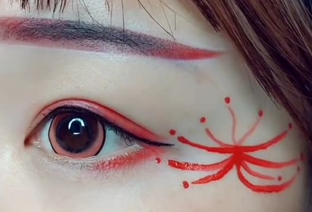 超级美艳的彼岸花眼妆教程来了,穿汉服这样画你就是最美的仙女