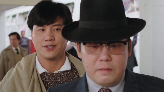 江湖情:万梓良演技真好,街头上演黑吃黑,邓家勇明显技高一筹!