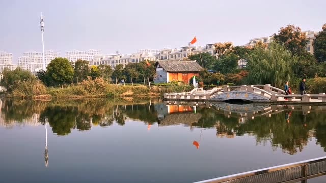 安徽宿州市砀山县有个砀城古遗址,这里四面环水,景色如画