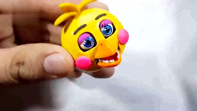 手办玩偶:游戏角色小鸡奇卡