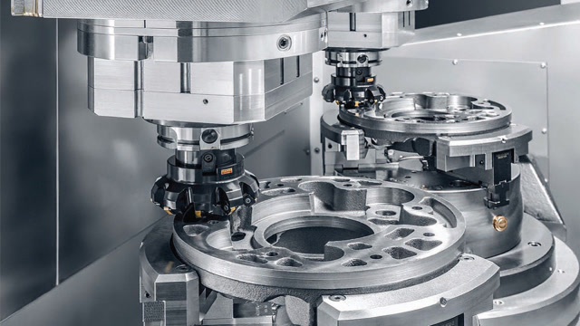 实拍德国机械运转全过程,进去一个铁块,出来就变成高精密零件!