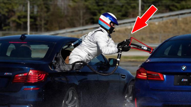 "最疯狂"的老司机,开宝马车连续漂移8小时,边加油边漂移