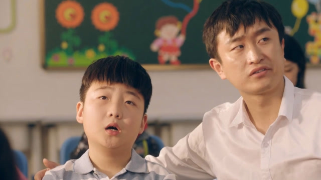 《爸爸猴腮雷》开学才艺大赛变大型坑爹现场?小明才是狠人!