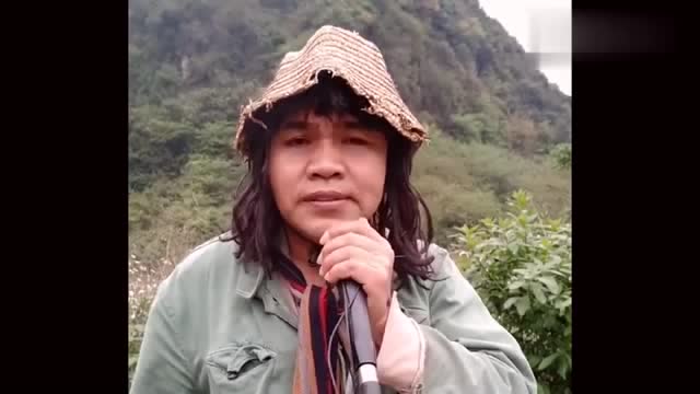 乞丐歌手韦文学演唱广东爱情故事别具特色堪比原唱