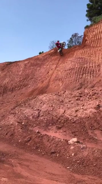 冲坡了,结果搞笑了