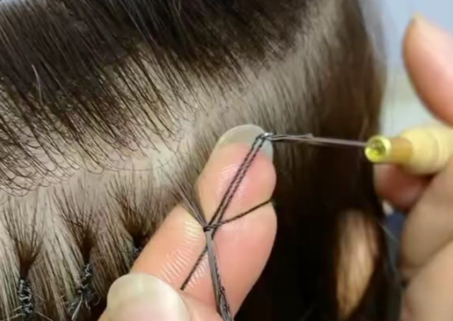 实拍理发店接发过程原来真的是一根一根接的够精致啊