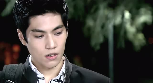 终极一班,雷婷这句话吓中万钧一跳:我跟汪大东在一起啦