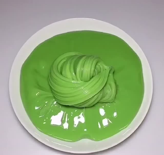 一盘抹茶起泡胶,起个大泡泡!