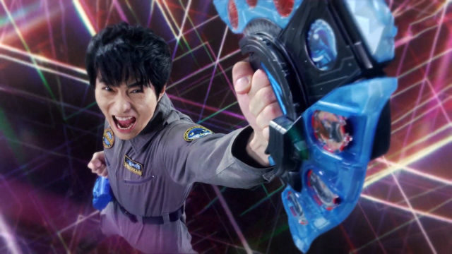 遥辉变身表情太过滑稽!被指神情与她有相似,难道他俩是兄妹?