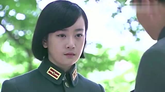 正者无敌:郑冲拿枪指着封萍,没想到封萍突然回头,抓住手枪