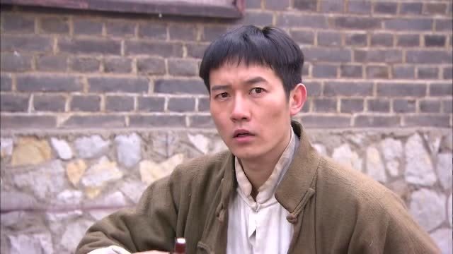 飞虎队:小坡欺骗日本女人,竟说药品是捡的,日本女人却深信不疑