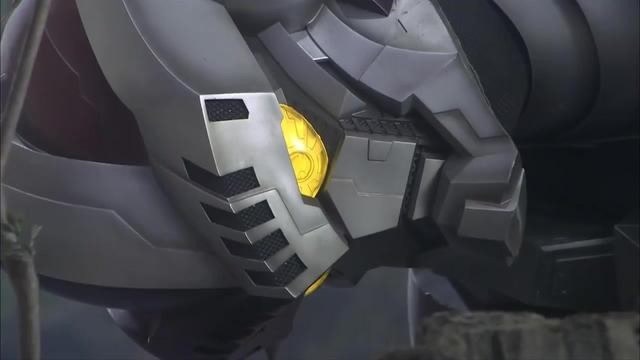 反派觉醒钢铁九号加入战斗