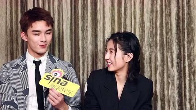 吴磊张子枫合体采访两人的回答非常有趣不愧是出名的小明星