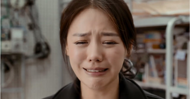 奇葩朵朵:马思纯爆发式演技,哭戏说来就来,这段太感人了!