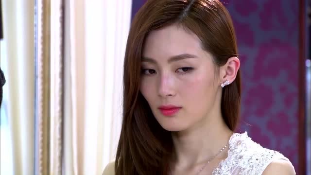 因为爱情有奇缘:头痛不已的林天雅!难道这是她一个人的婚礼?